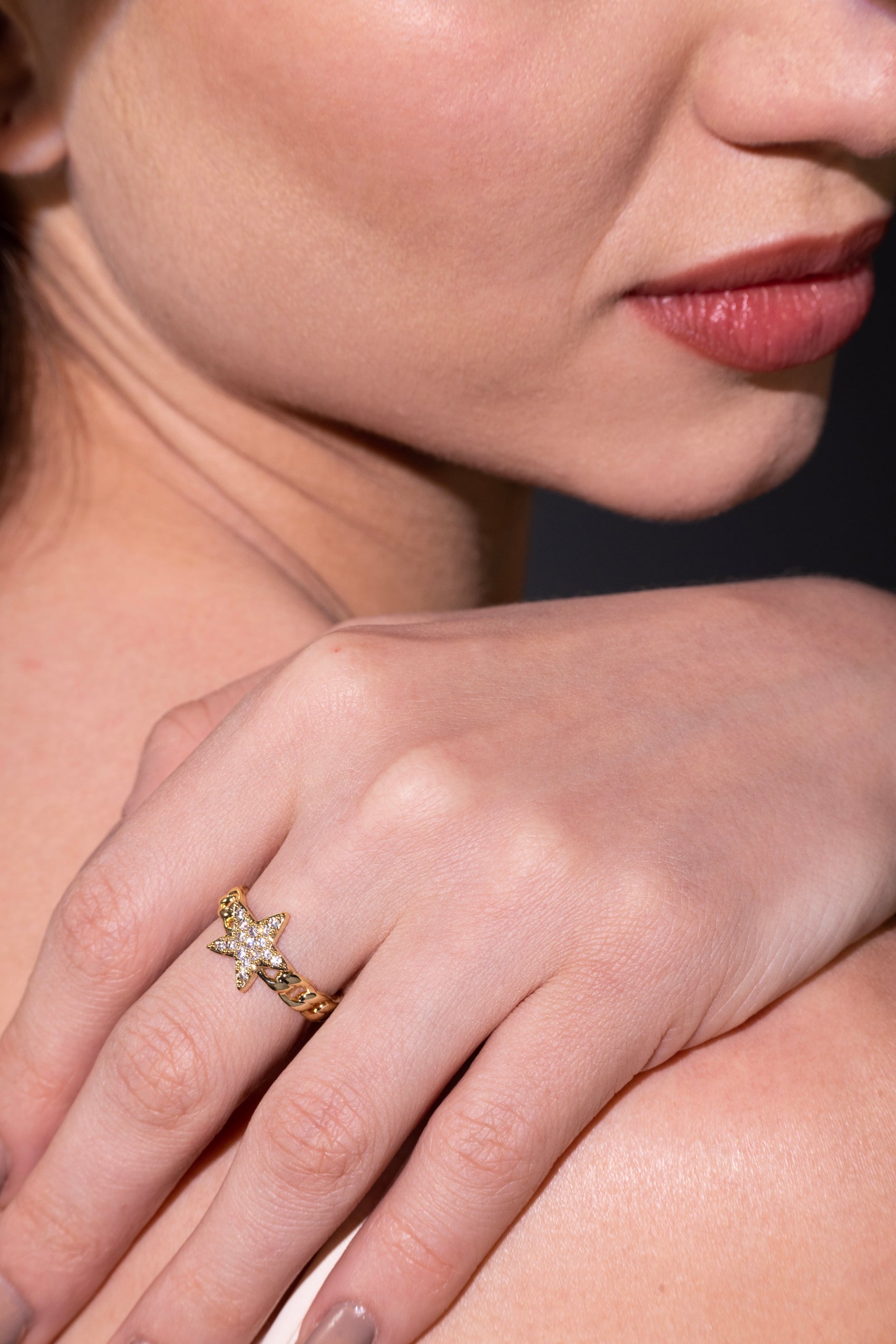 The Celestial Star Ring – High-Gloss Luxe Finish