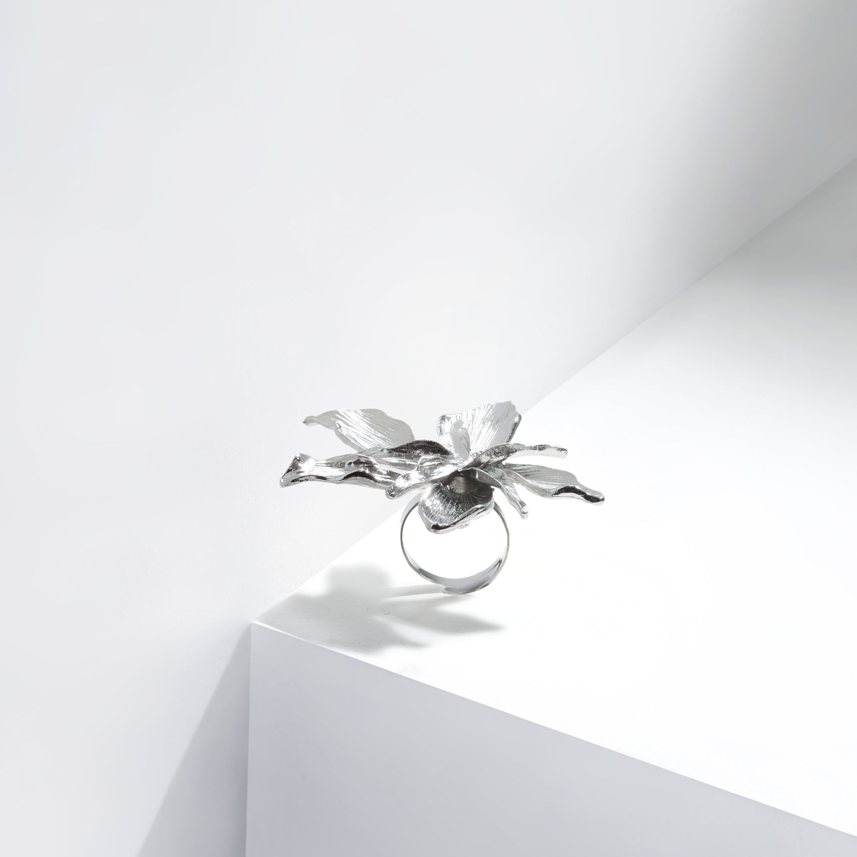 The Silver Blossom Ring – Premium Tarnish-Free Finish