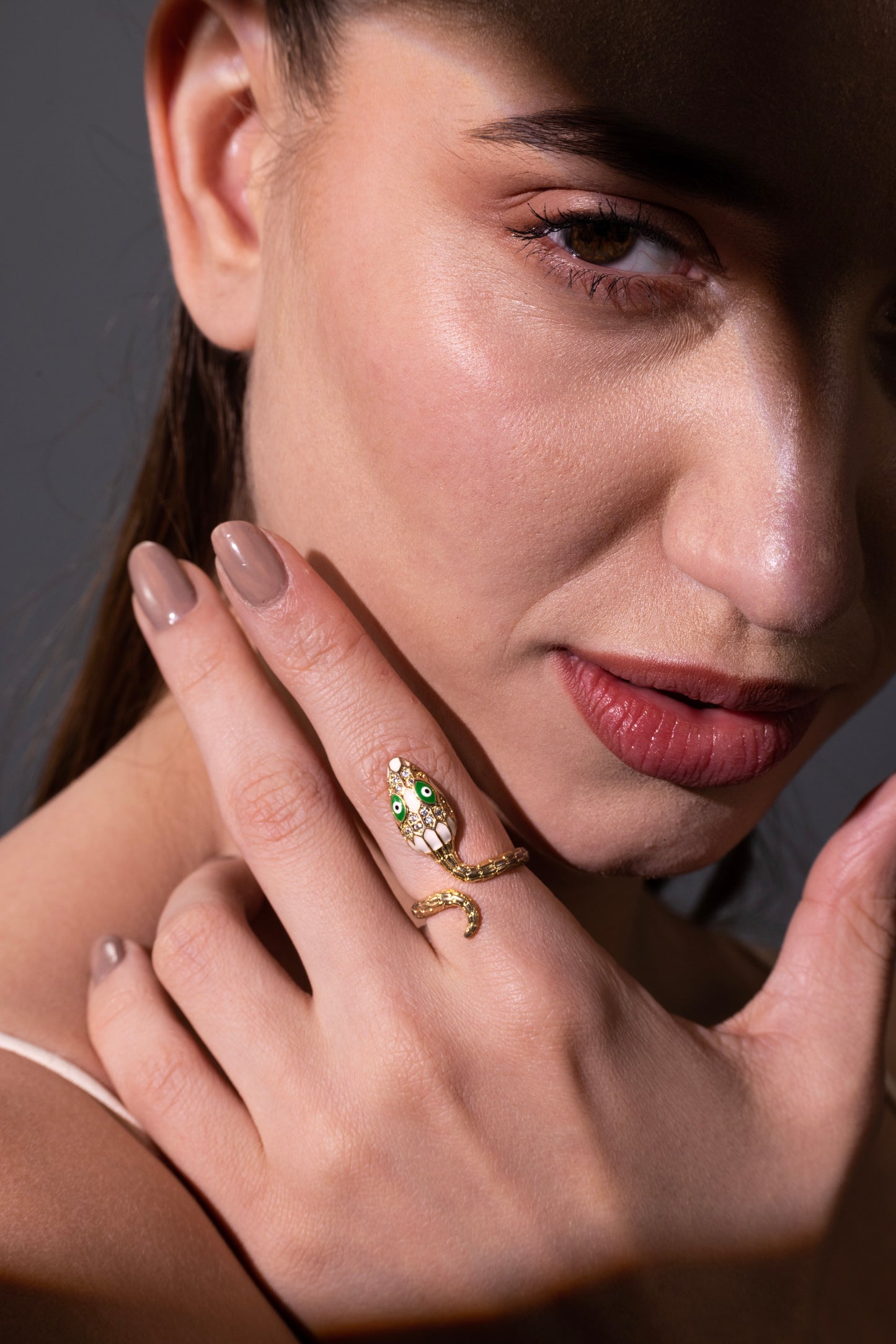 The Celestial Serpent Ring – Hypoallergenic & Elegant