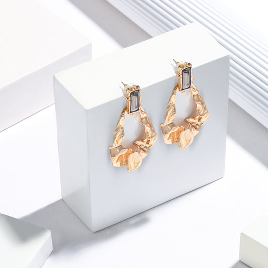 The Molten Sculpt Earrings – Crafted for Lasting Luxe