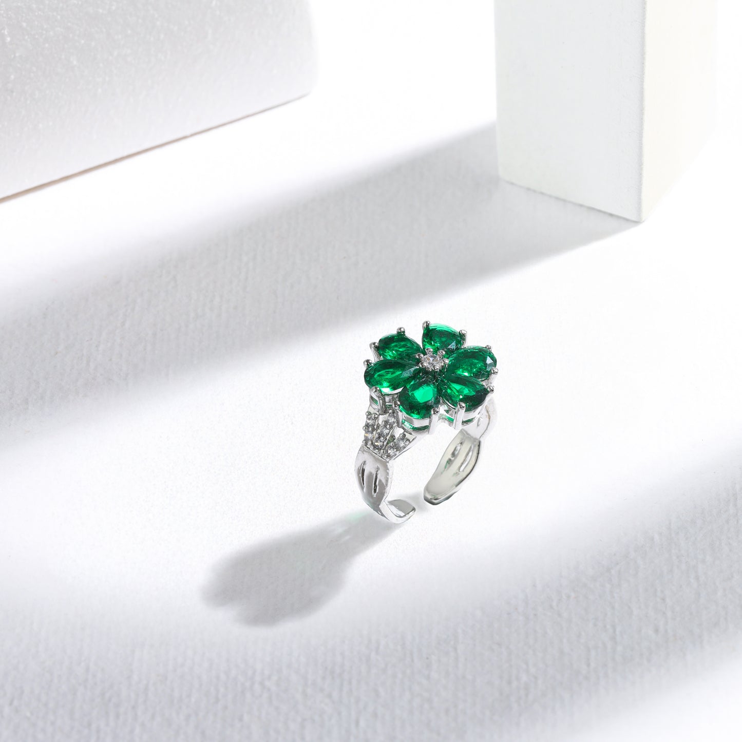 The Emerald Bloom Embrace Ring – 18K Gold-Plated Shine