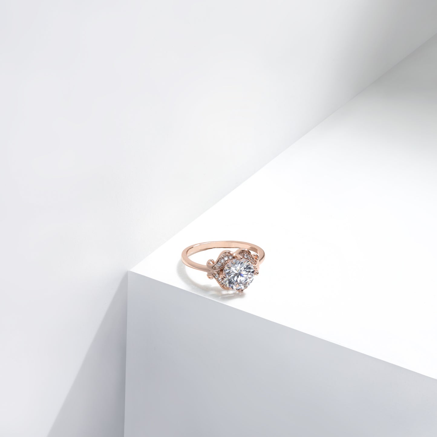 The Aurora Solitaire Ring – Luxe-Grade Gold Plating