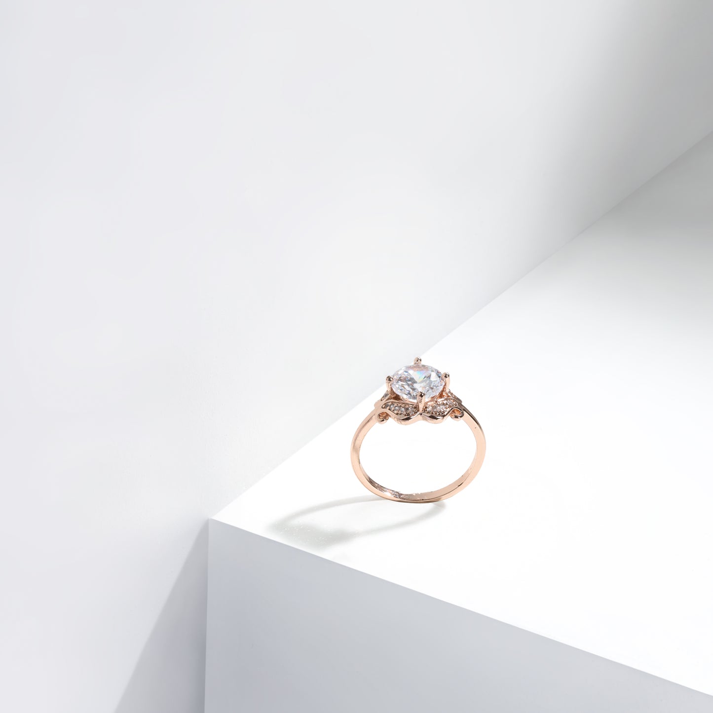 The Aurora Solitaire Ring – Luxe-Grade Gold Plating