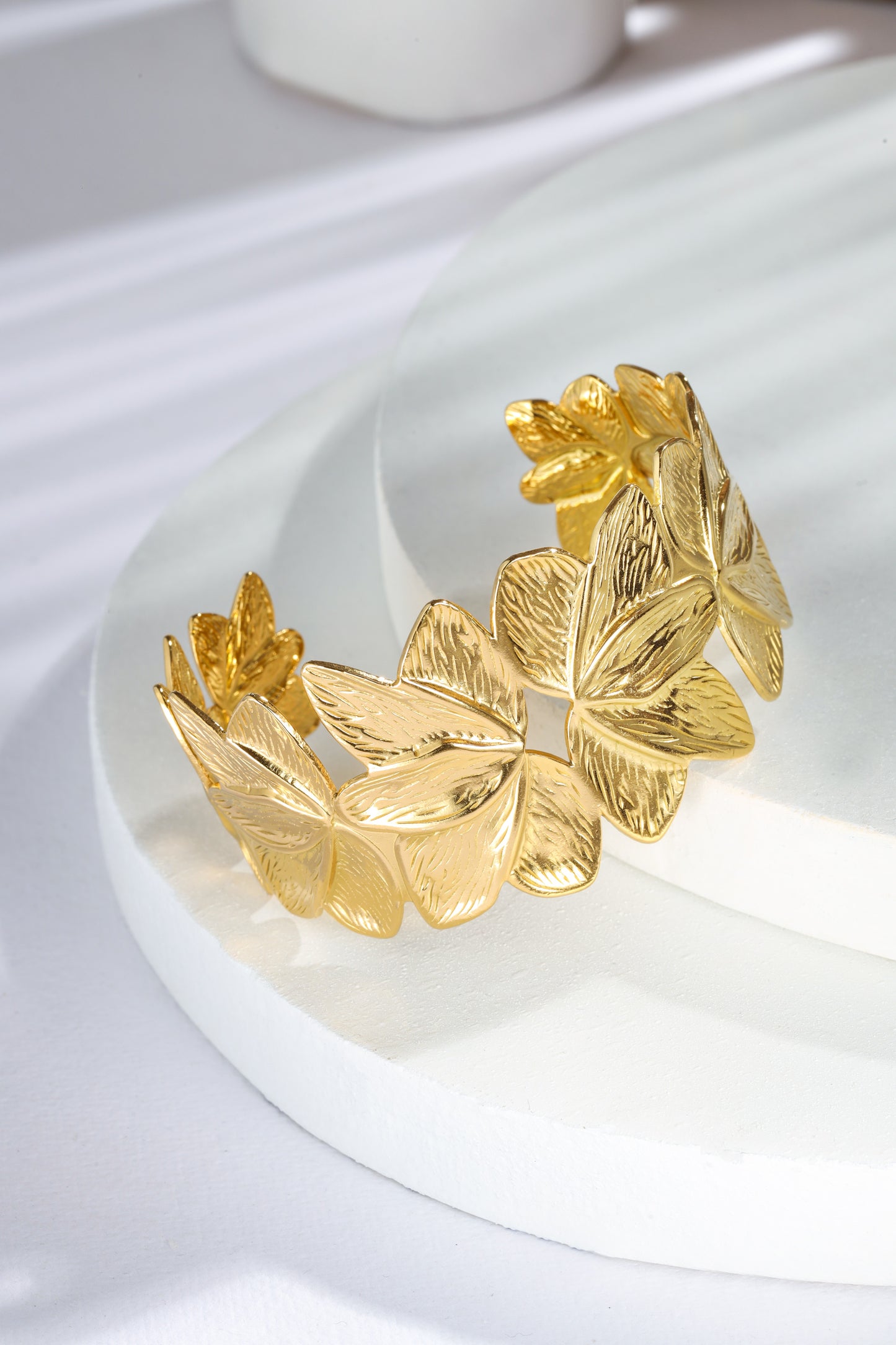 The Golden Ivy Cuff – Hypoallergenic & Elegant