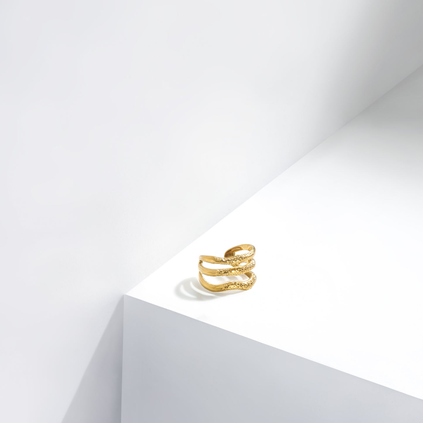 The Woven Cascade Ring – Everyday Glam, Lasting Shine