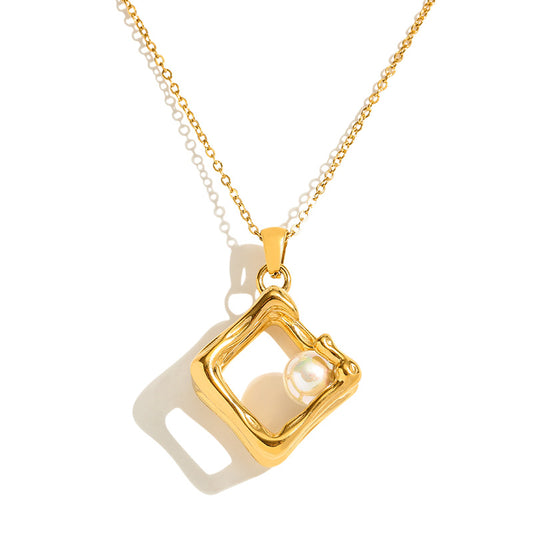 Pearl Mirage Pendant Necklace - 18K Gold-Plated Brass